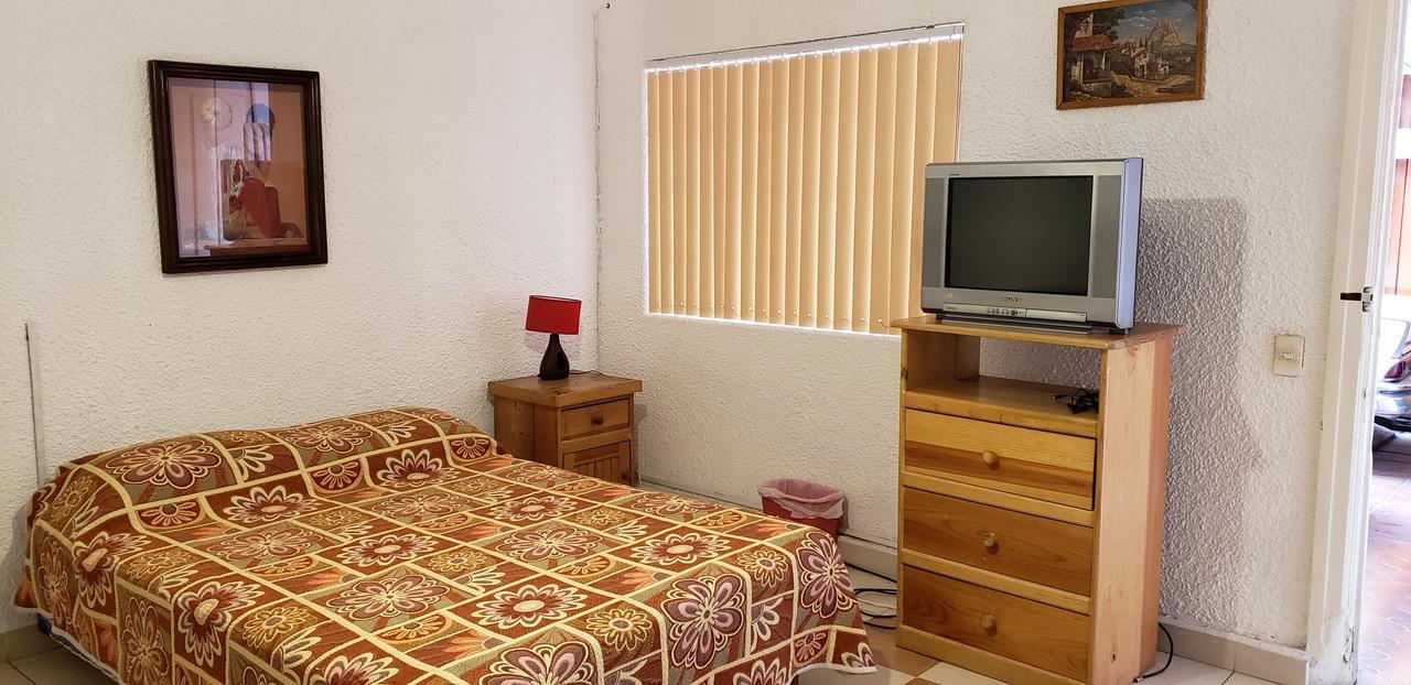 Guest house Anys Hostal Mexico City