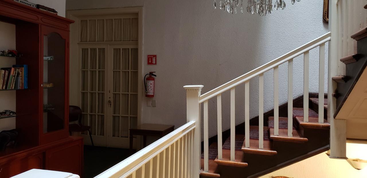Anys Hostal 2*