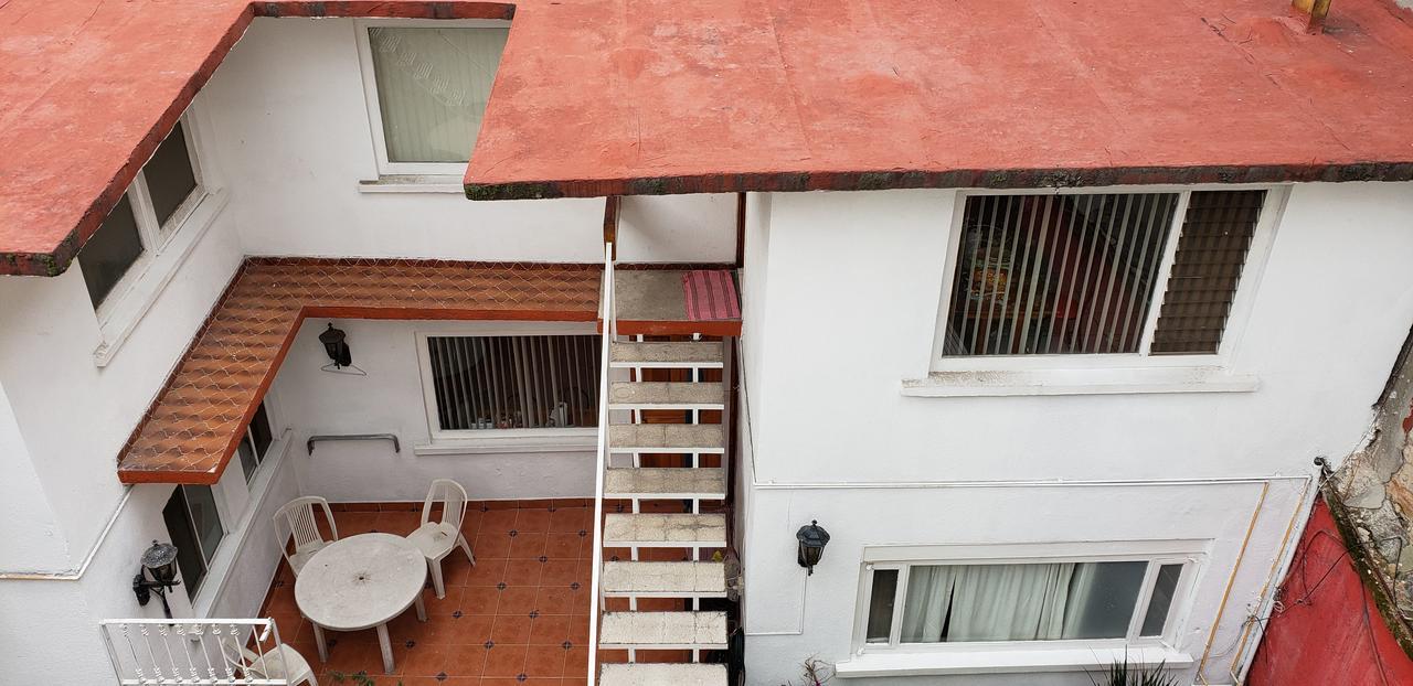 Anys Hostal Guest house 2*