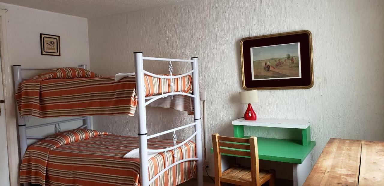 Guest house Anys Hostal 2*